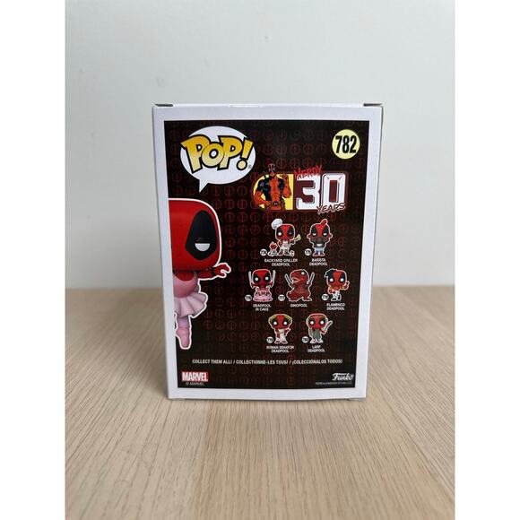 Funko Pop 782 Deadpool - Hot Topic Exclusive - NEW IN BOX - Picture 4 of 4